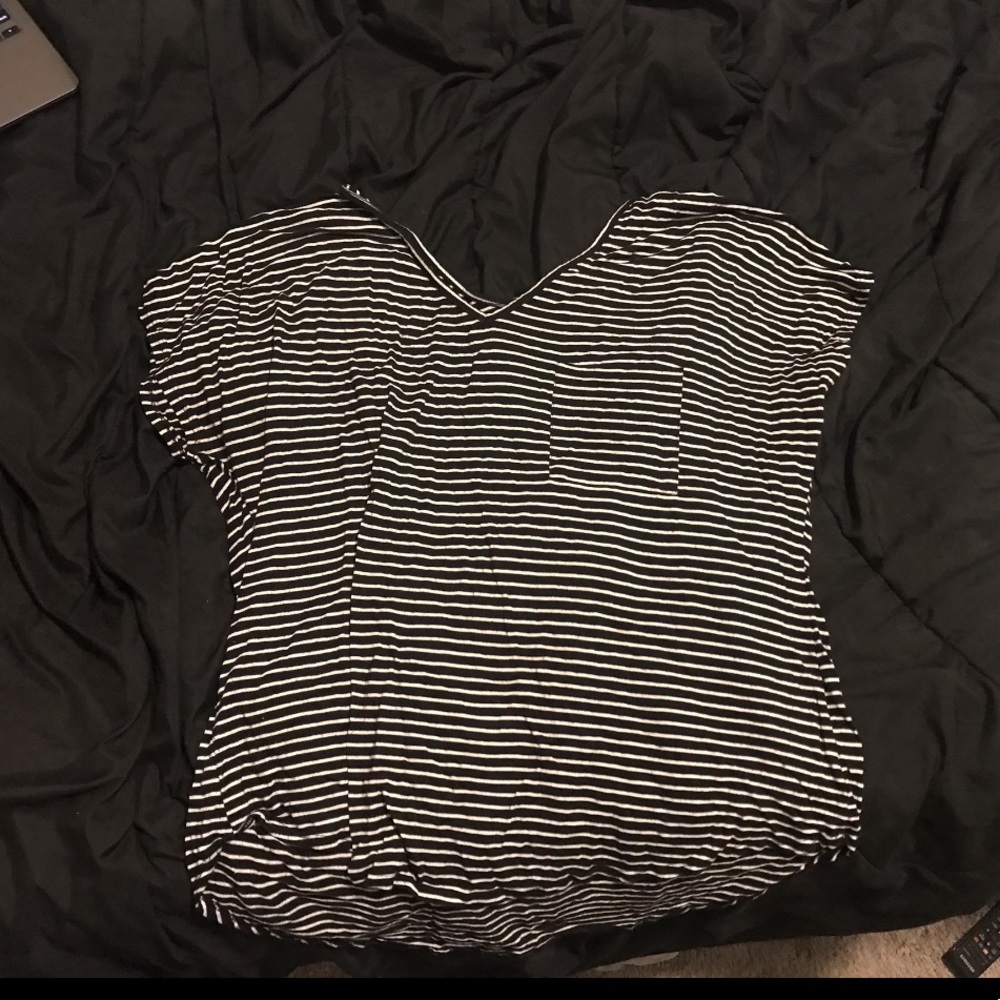 Shoe sleeve with front pocket